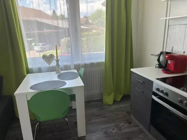 Majatalo Erdmannshöhle Hasel Im Südschwarzwald