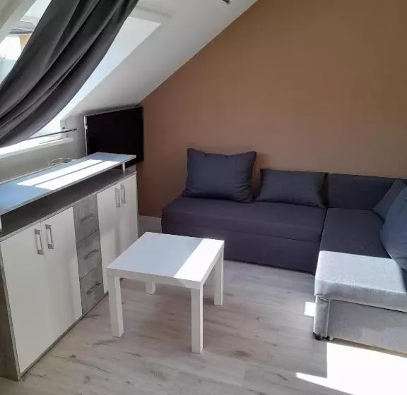 Majatalo Erdmannshöhle Hasel Im Südschwarzwald