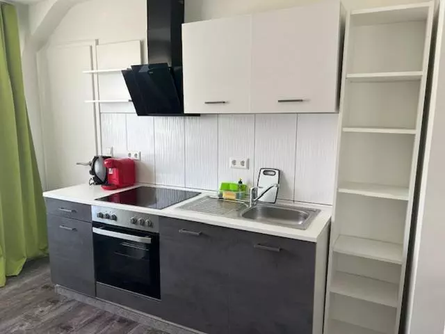 Majatalo Erdmannshöhle Hasel Im Südschwarzwald