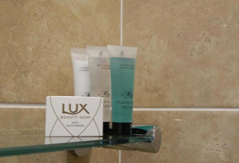 بنسيون Lumbfarm Country Club