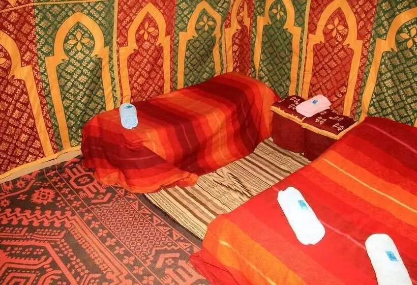 ペンション Ouzina Rimal