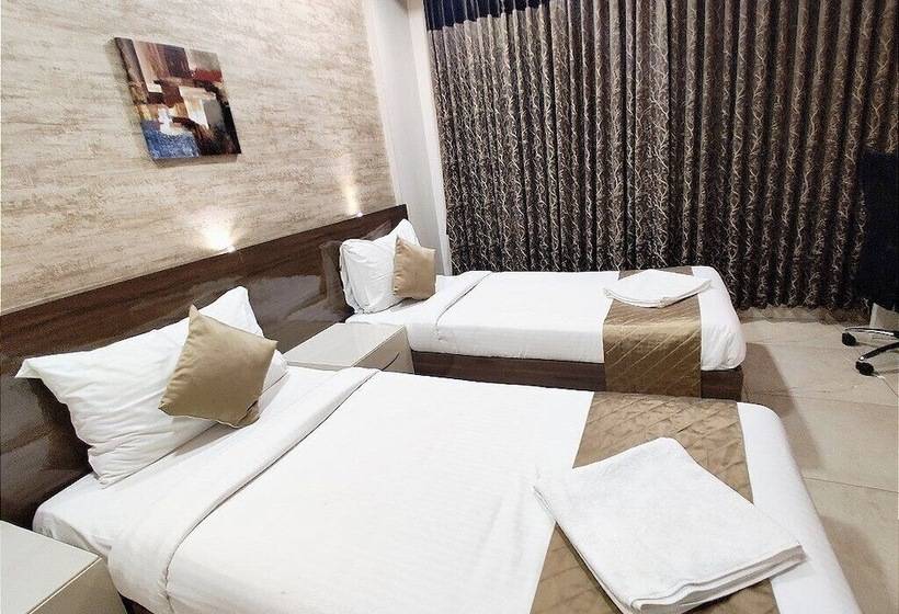 Hotelli Neermala Residency