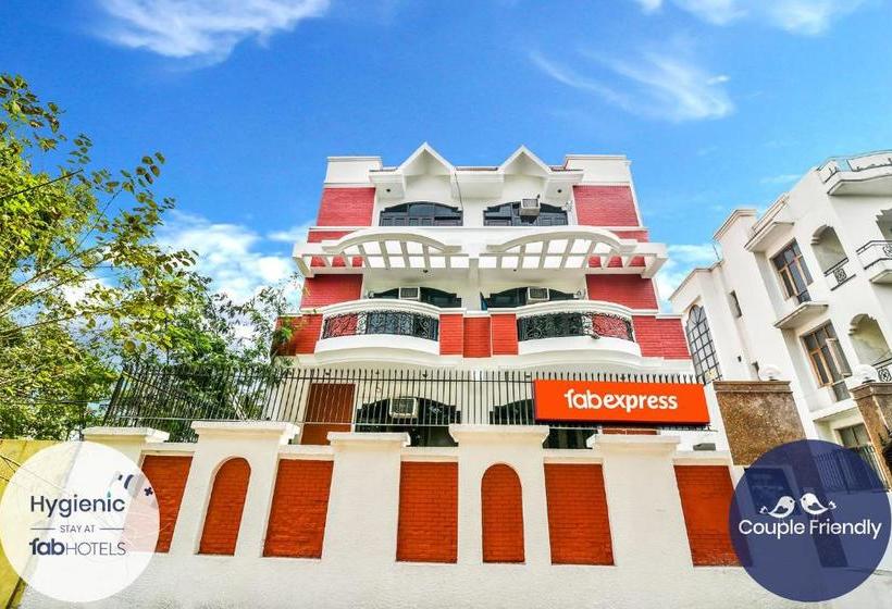 Hotel Fabexpress Prakash Apartment