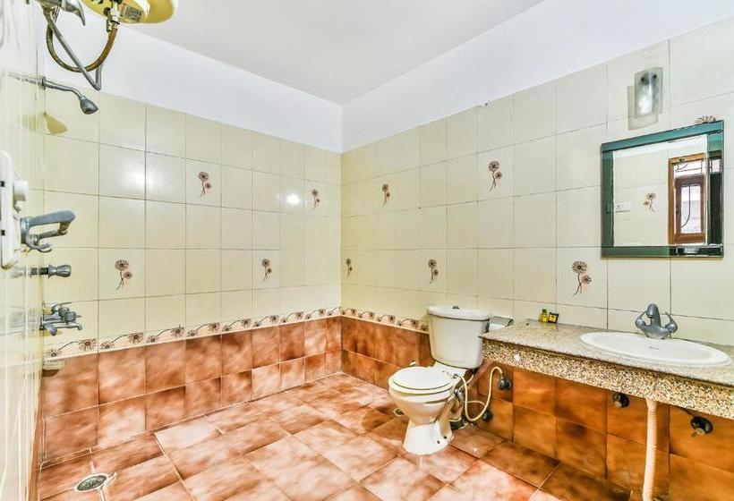 Hotel Fabexpress Prakash Apartment