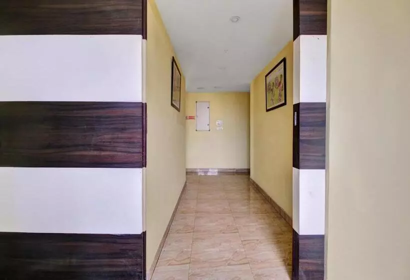 ホテル City Lodge Adabari