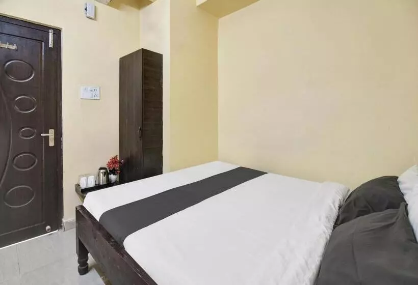 ホテル City Lodge Adabari