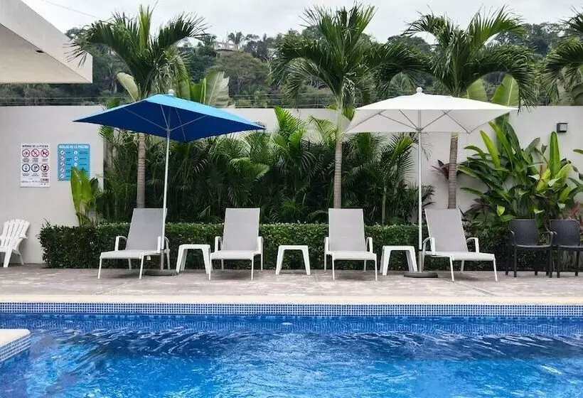 Hotelli Yeah Rincón De Guayabitos