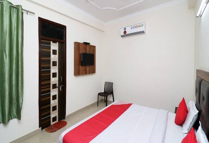 Oyo 24958 Hotel Dayal