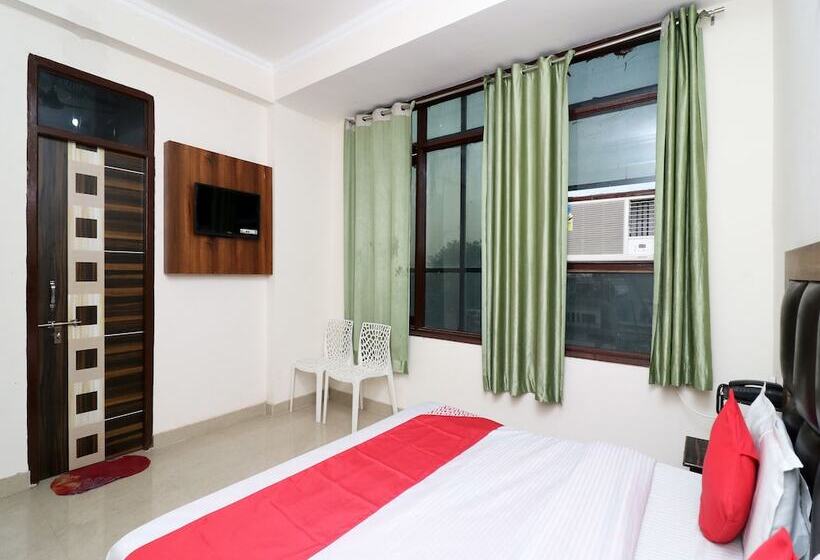Oyo 24958 Hotel Dayal