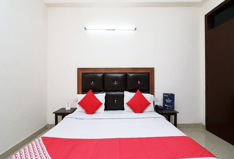 Oyo 24958 Hotel Dayal