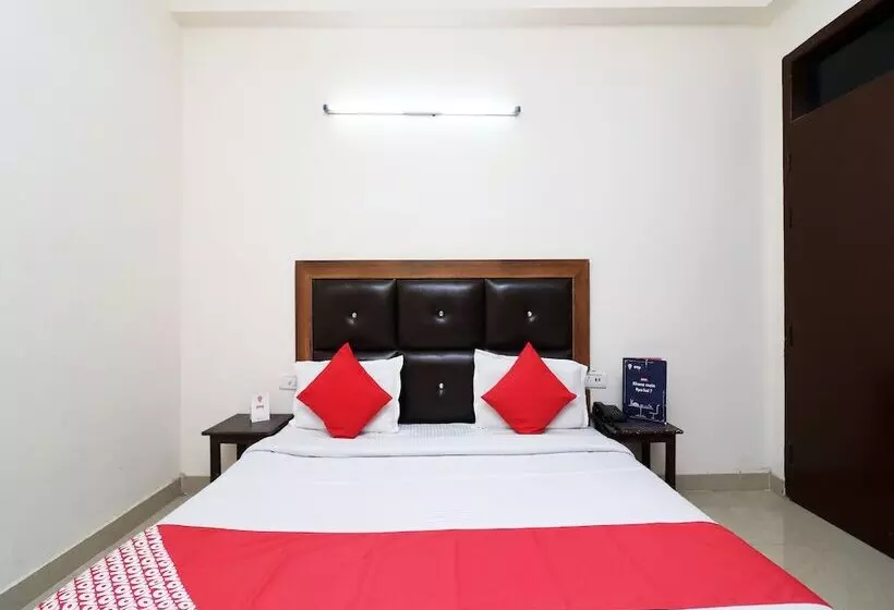 Oyo 24958 Hotel Dayal