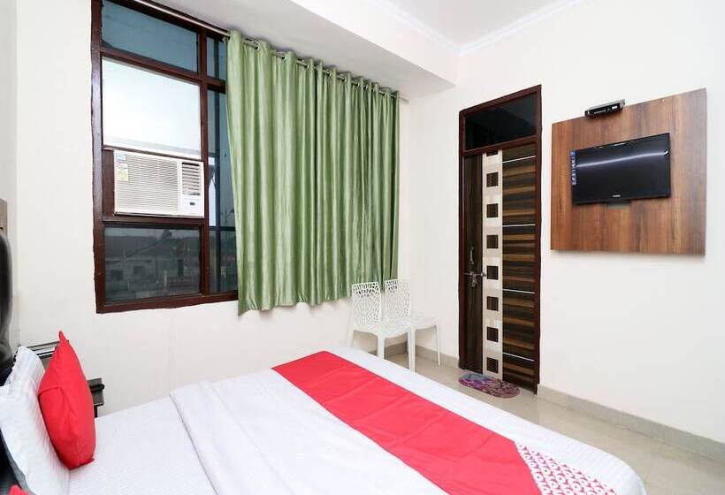 Oyo 24958 Hotel Dayal