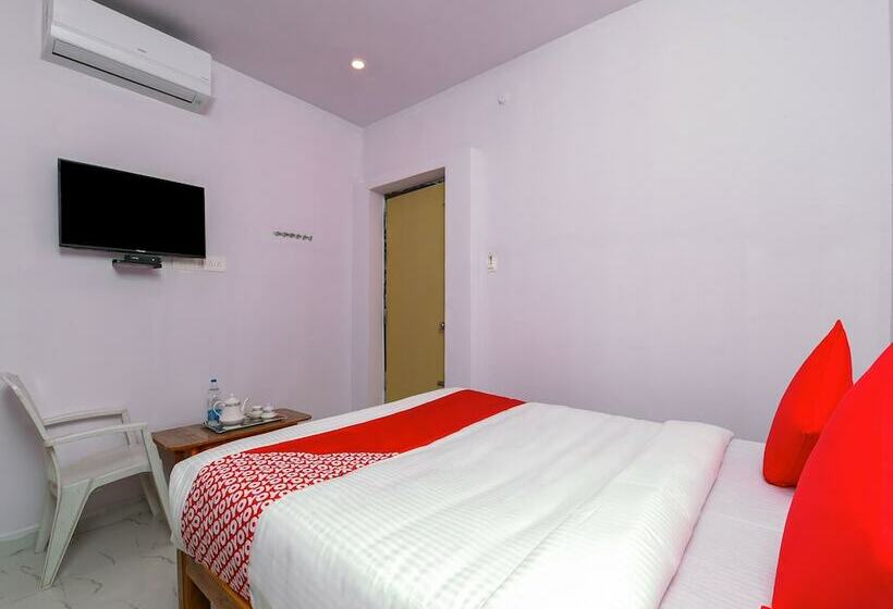 Oyo 27936 Hotel Welcome Tirupati