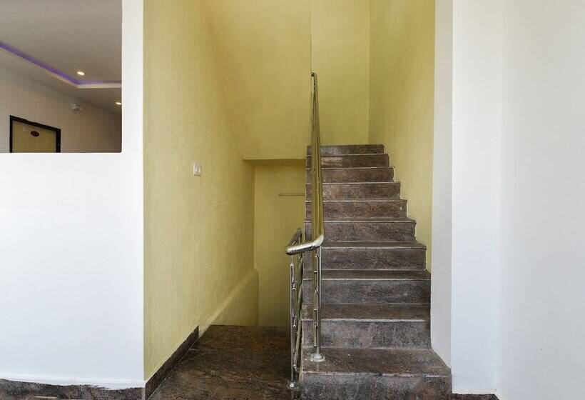 Oyo 27936 Hotel Welcome Tirupati