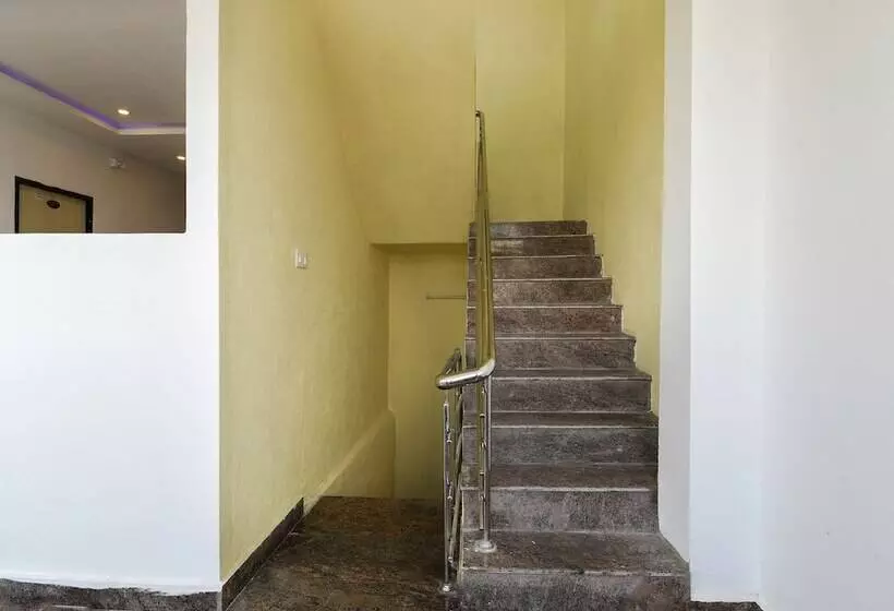 Oyo 27936 Hotel Welcome Tirupati
