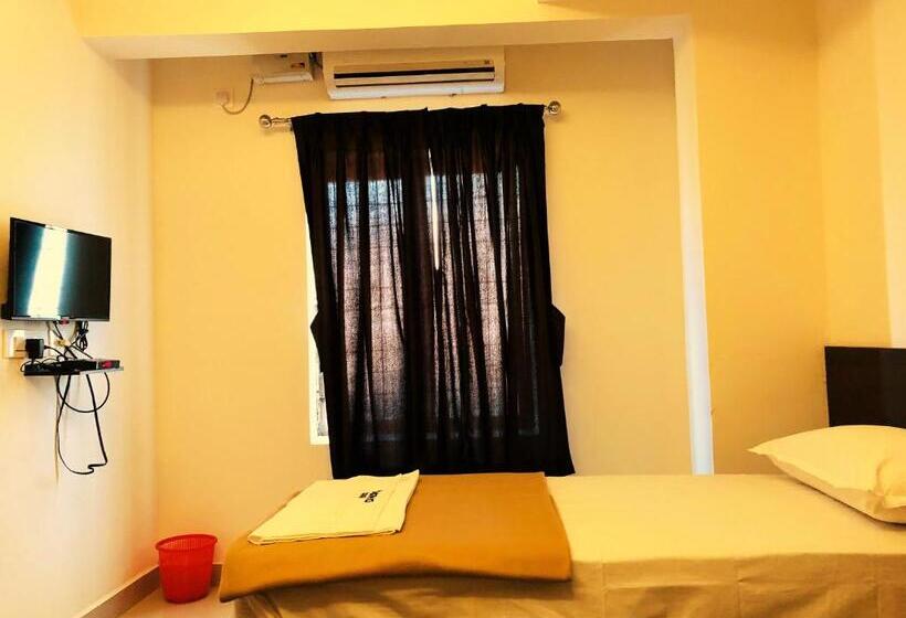 בית מלון כפרי Cosmo Lodge