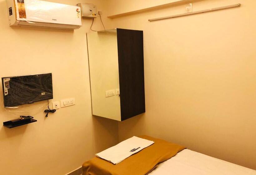 בית מלון כפרי Cosmo Lodge