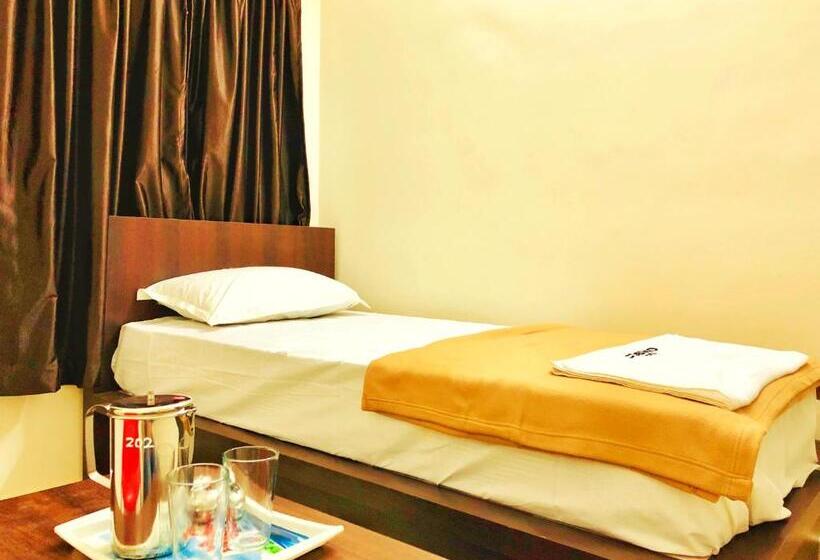 בית מלון כפרי Cosmo Lodge