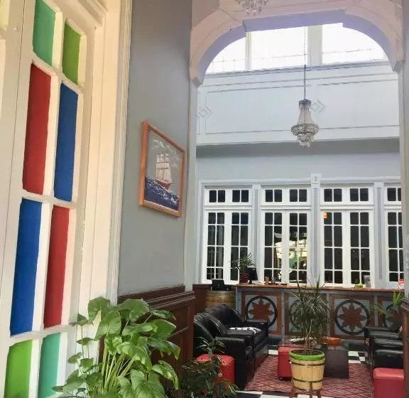 ホテル Isla Bella Talca