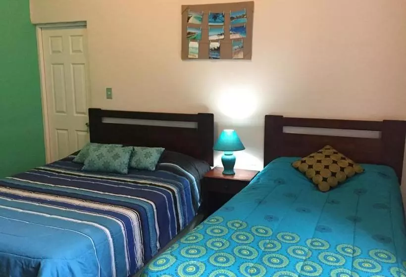 ホテル Isla Bella Talca