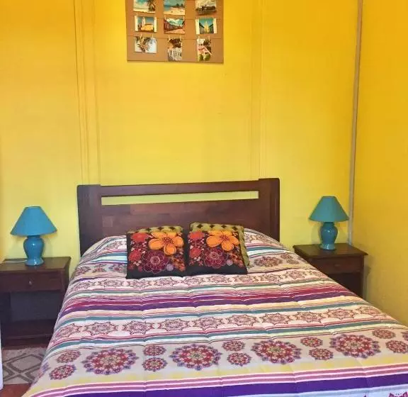 ホテル Isla Bella Talca