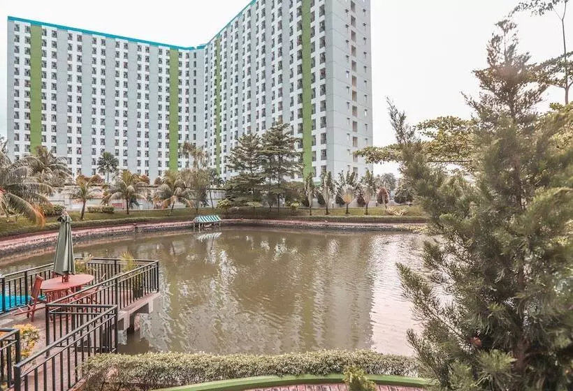 ホテル Oyo 498 Green Lake View Ciputat