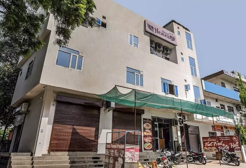 Oyo 19706 Hotel Heaven