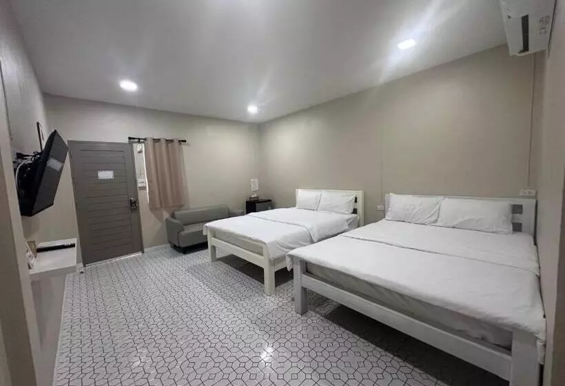 ベッドアンドブレックファースト Juni House Chumphon