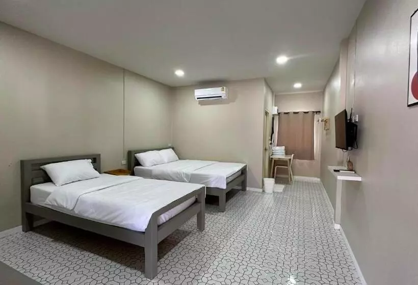 ベッドアンドブレックファースト Juni House Chumphon