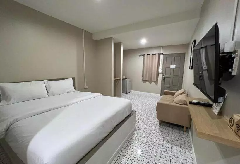 ベッドアンドブレックファースト Juni House Chumphon