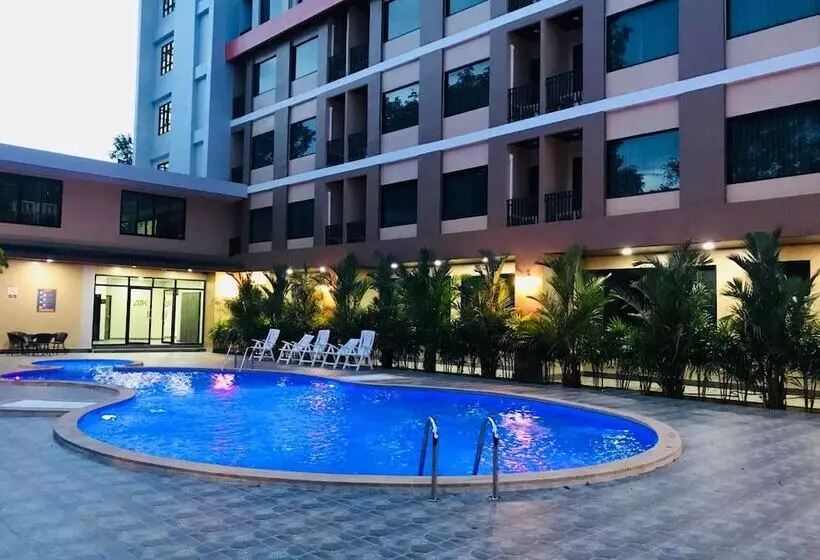 هتل Atk Garden Hills