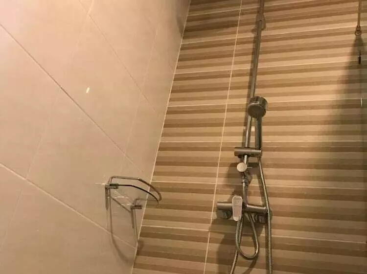 هتل Atk Garden Hills