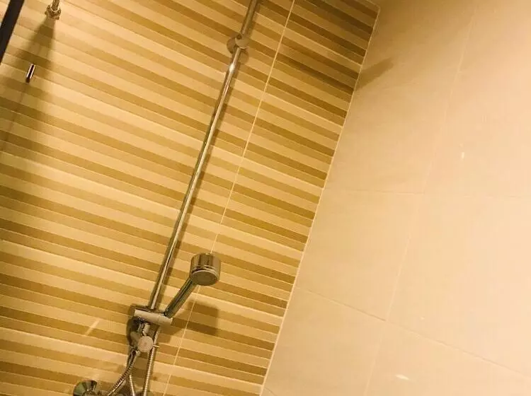 هتل Atk Garden Hills