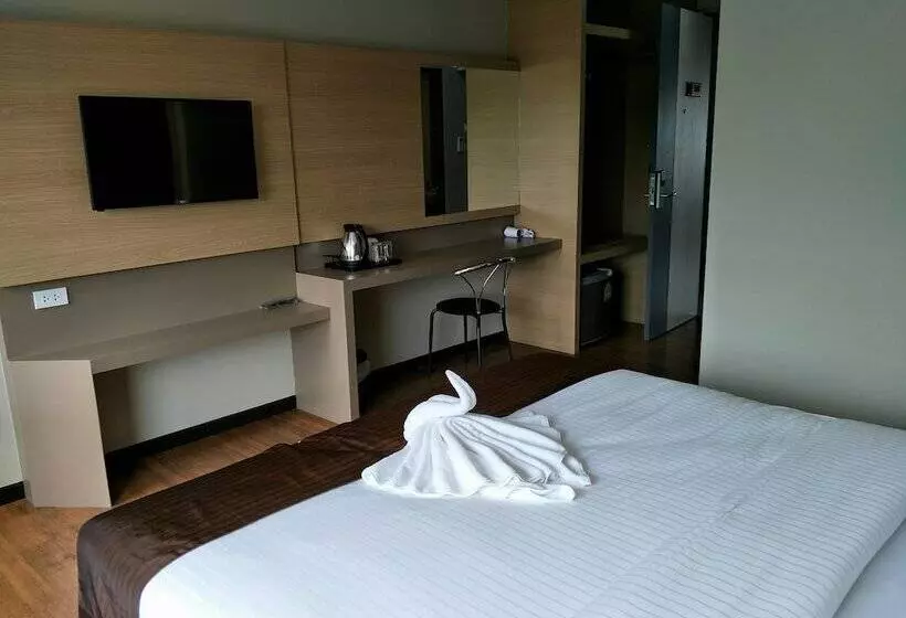 هتل Atk Garden Hills