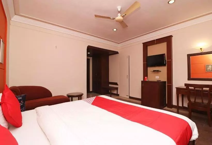 Oyo 23171 Hotel Metro Regency