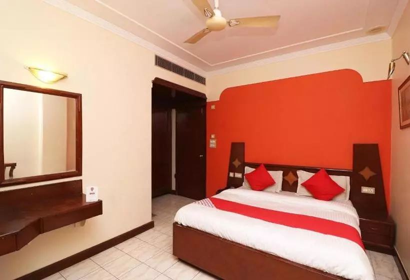 Oyo 23171 Hotel Metro Regency