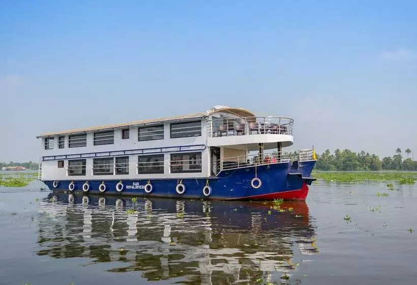 ホテル Oyo 23434 Royal Palace 4bhk Premium Houseboat
