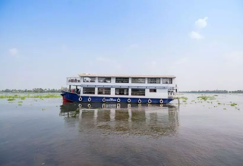ホテル Oyo 23434 Royal Palace 4bhk Premium Houseboat