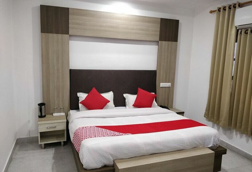 Hotel Oyo 24209 The Pearly Gate