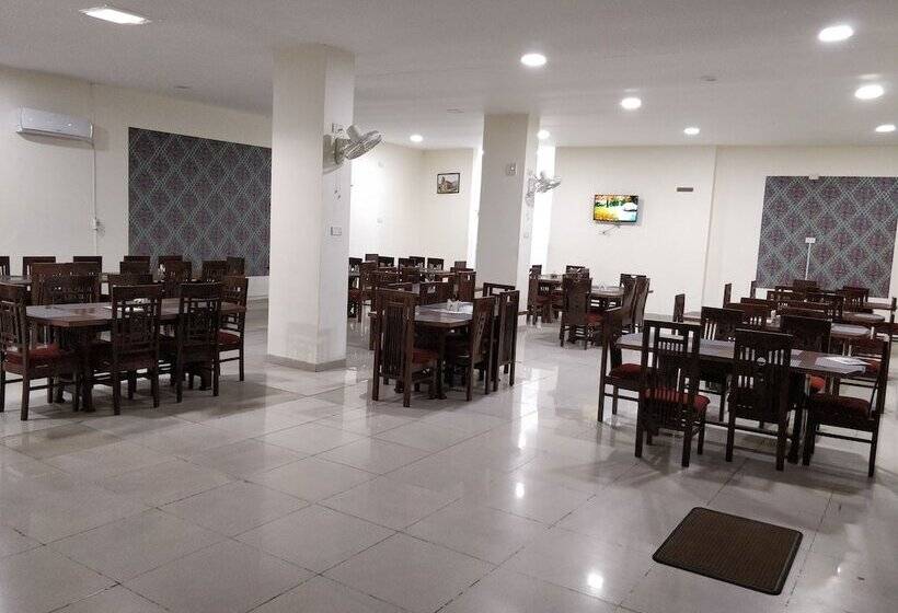 Hotel Oyo 24209 The Pearly Gate