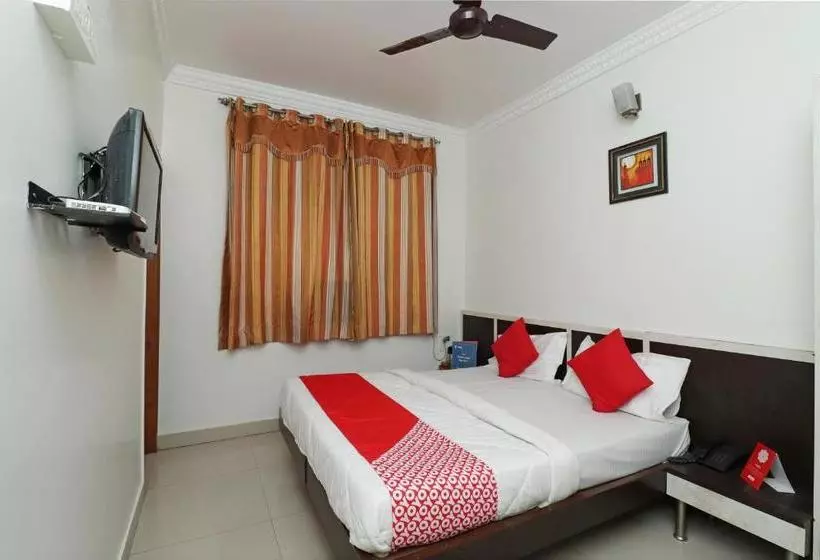 Oyo 28063 Hotel Bombay Jewel Palace