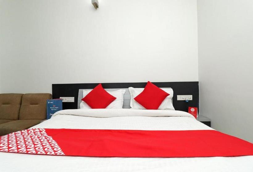 Oyo 28063 Hotel Bombay Jewel Palace