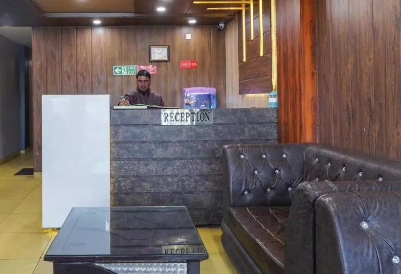 ホテル Capital O 70366 Madhuvan Inn
