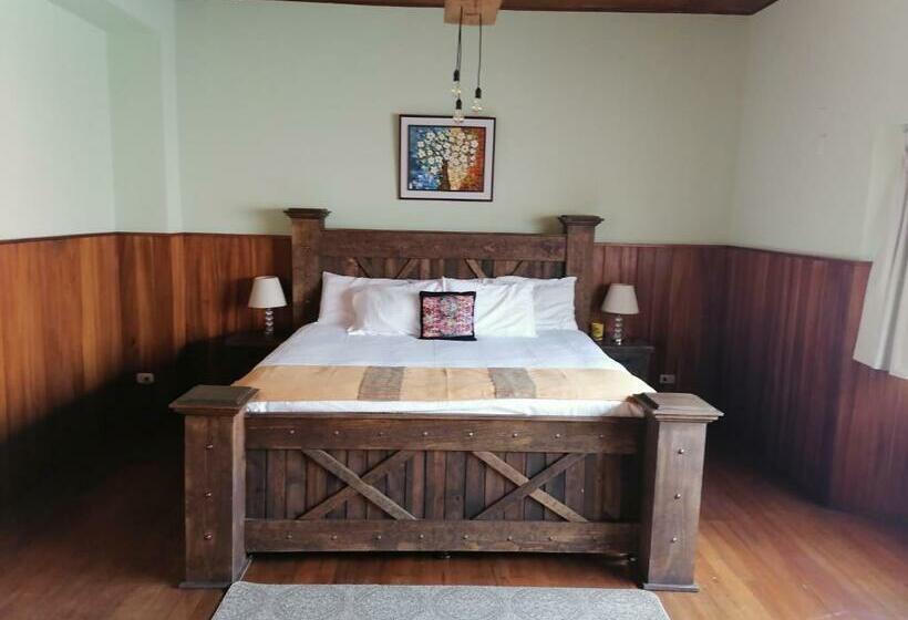 پانسیون Muchá