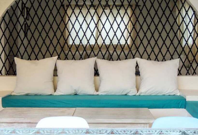 Baobab Beach House Bed & Breakfast