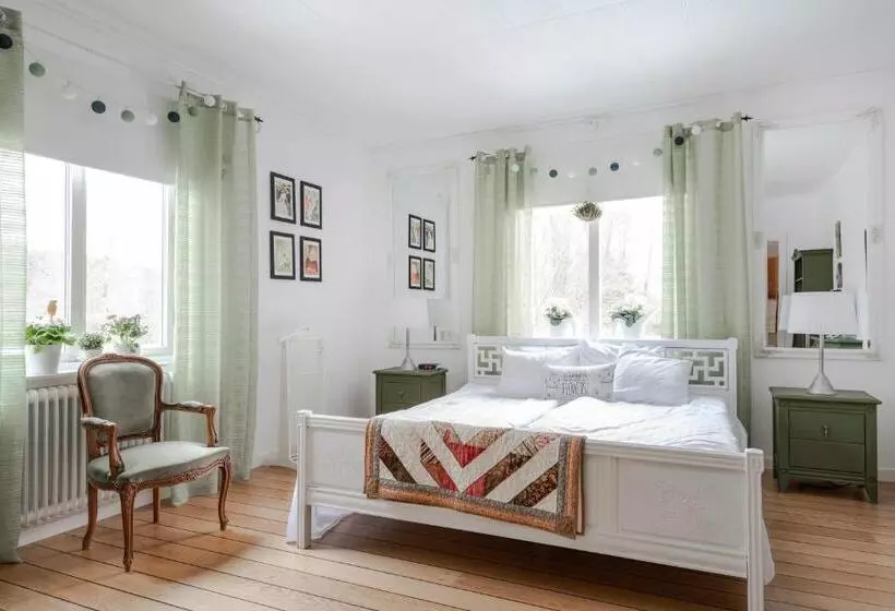 ベッドアンドブレックファースト Villa Ekegården