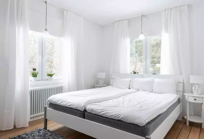 ベッドアンドブレックファースト Villa Ekegården