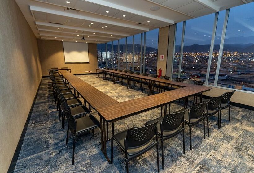 هتل Hampton By Hilton Antofagasta