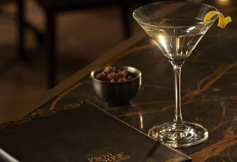 Párisi Udvar Hotel Budapest, Part Of Hyatt