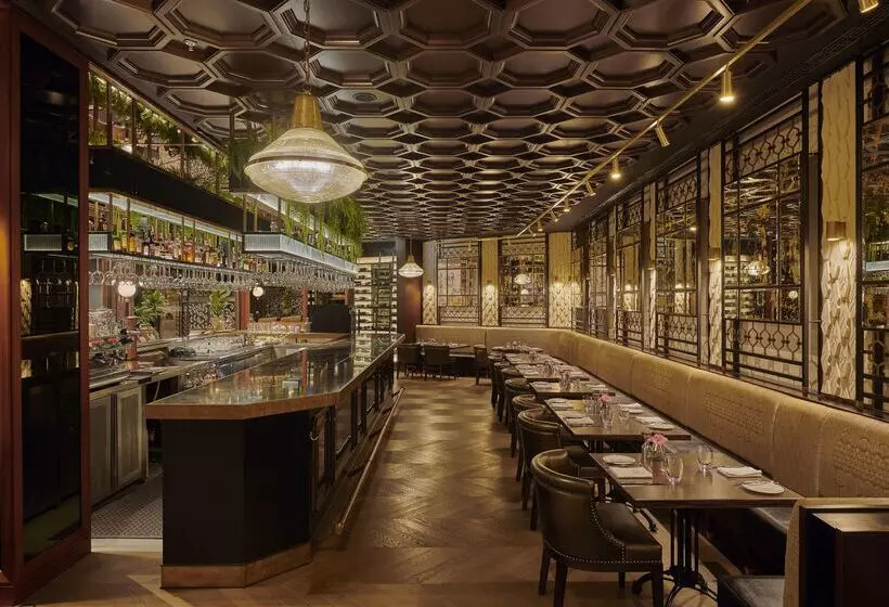 Párisi Udvar Hotel Budapest, Part Of Hyatt